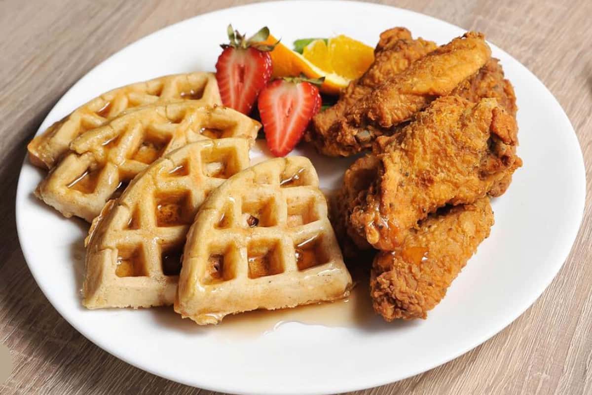 Mrs. D's Chicken & Waffles