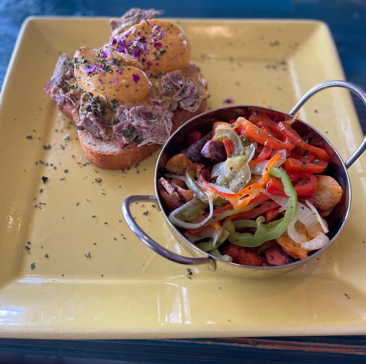 Cubano Benedict