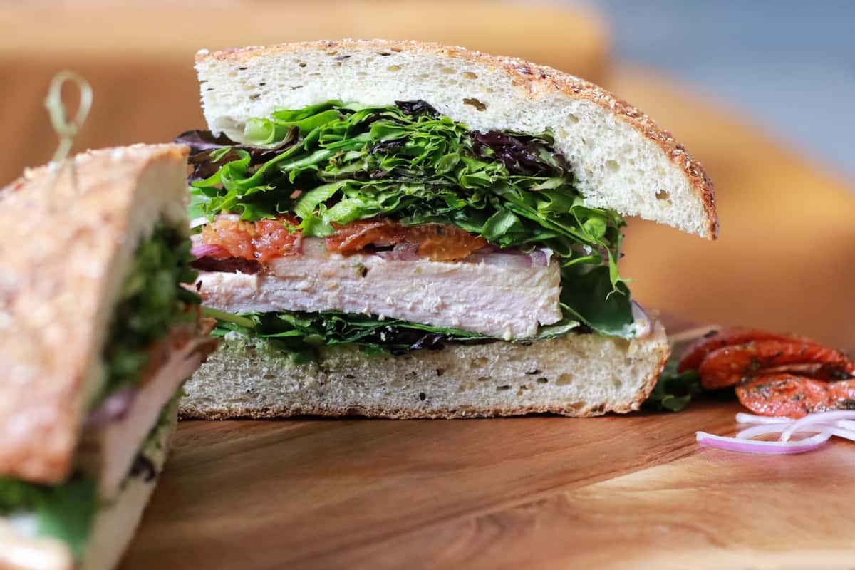 sandwich 使用 PMC Smoked Turkey Zaddy - Zaddy's