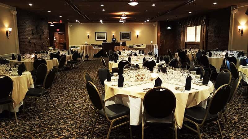 cranberry room