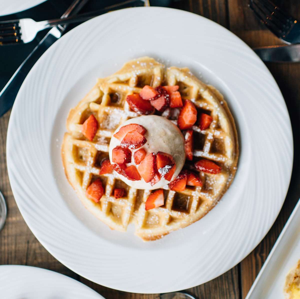 Belgian Waffles Brunch Lunch Menu Grille 6 Restaurant In Ellicott City Md