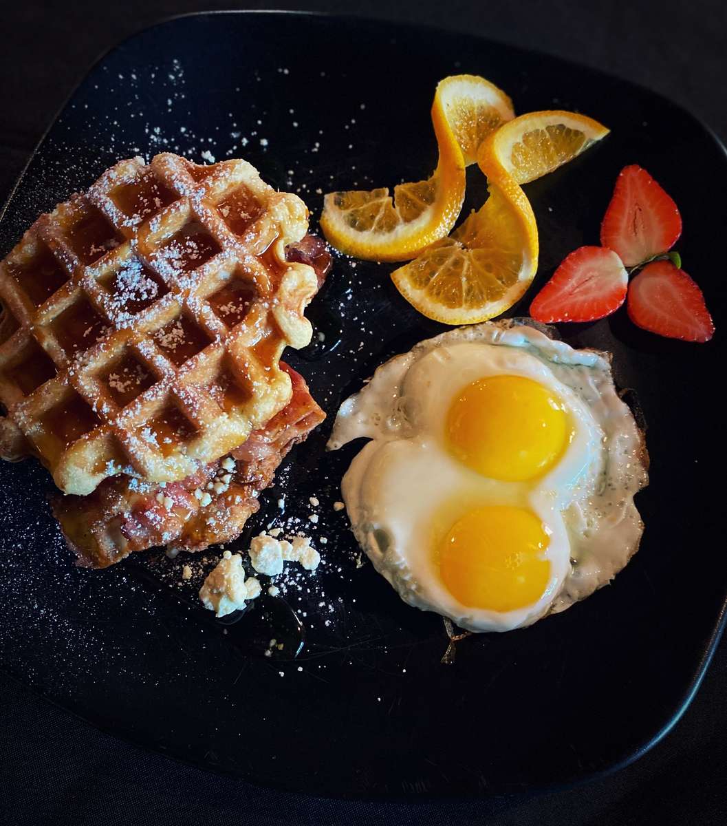 Waffles 'n Eggs