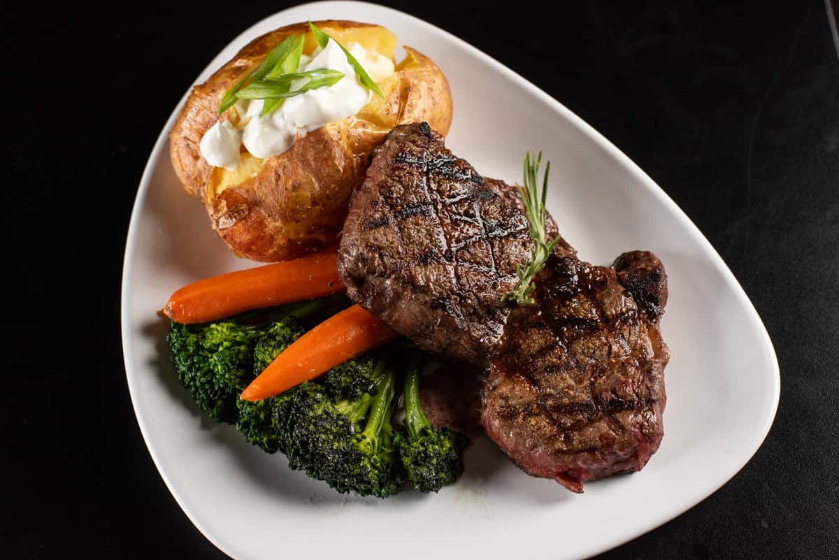 Filet Mignon 'n Eggs