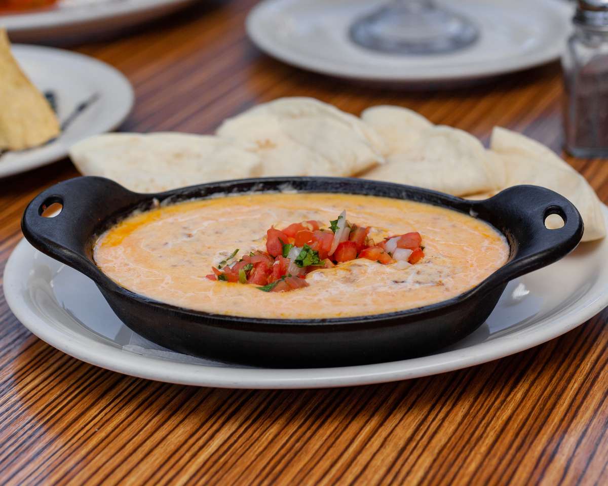 Queso Fundido Con Chorizo O Soyrizo DineIn FOOD Palenque Cocina