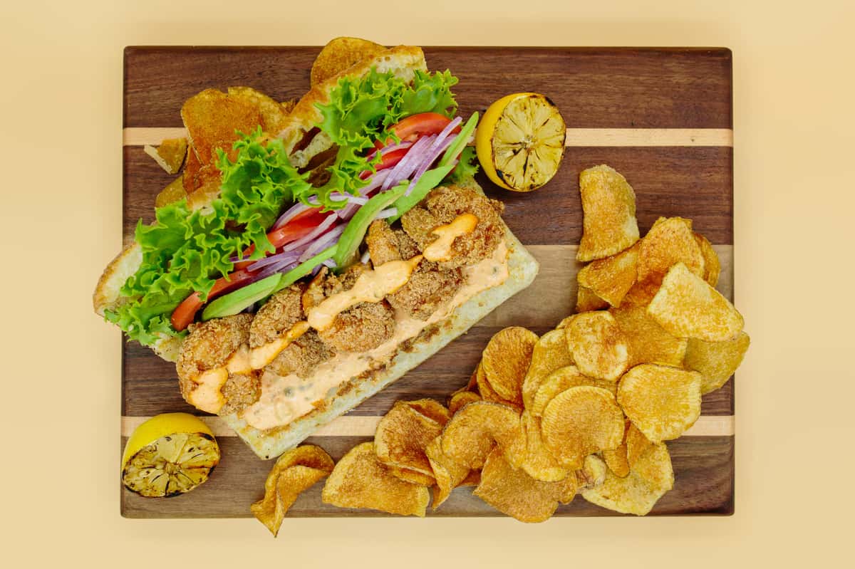 sandwich and chips