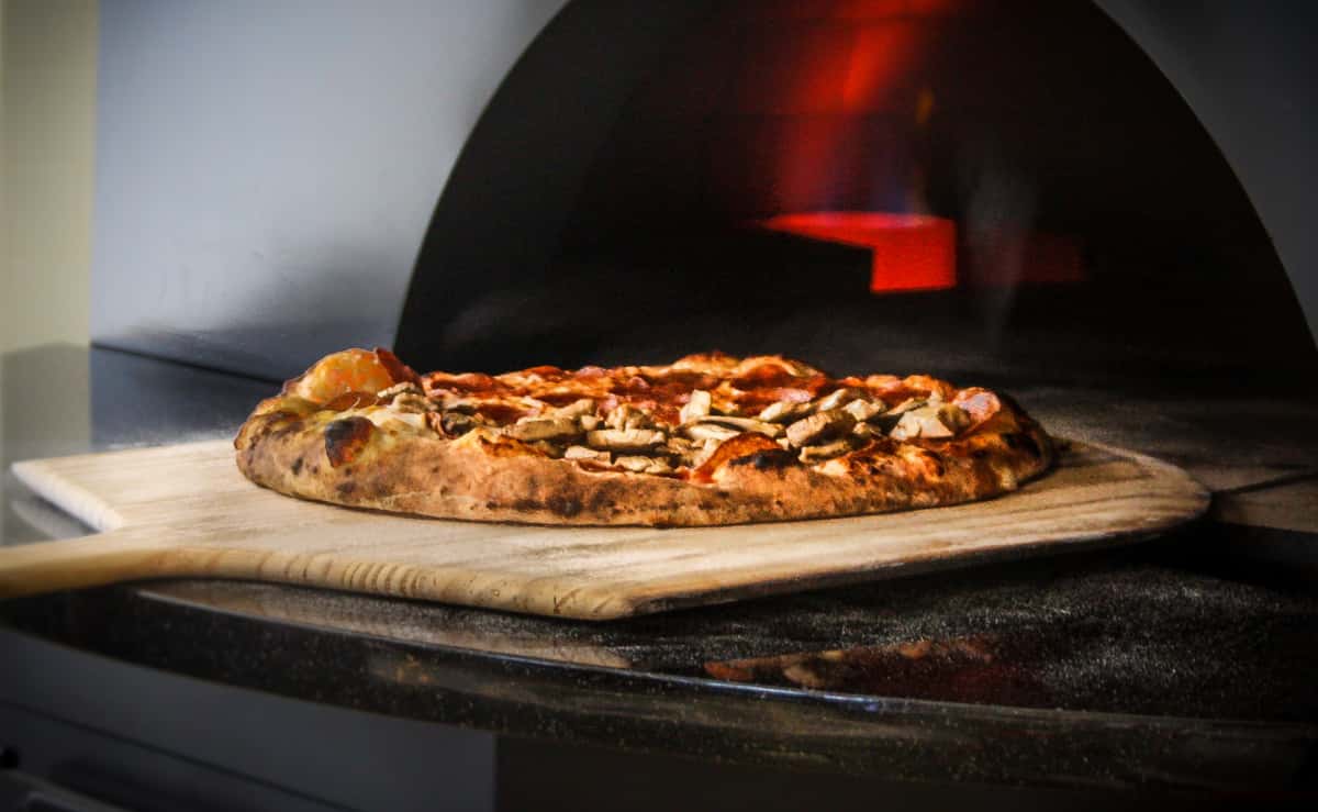 Pizza oven