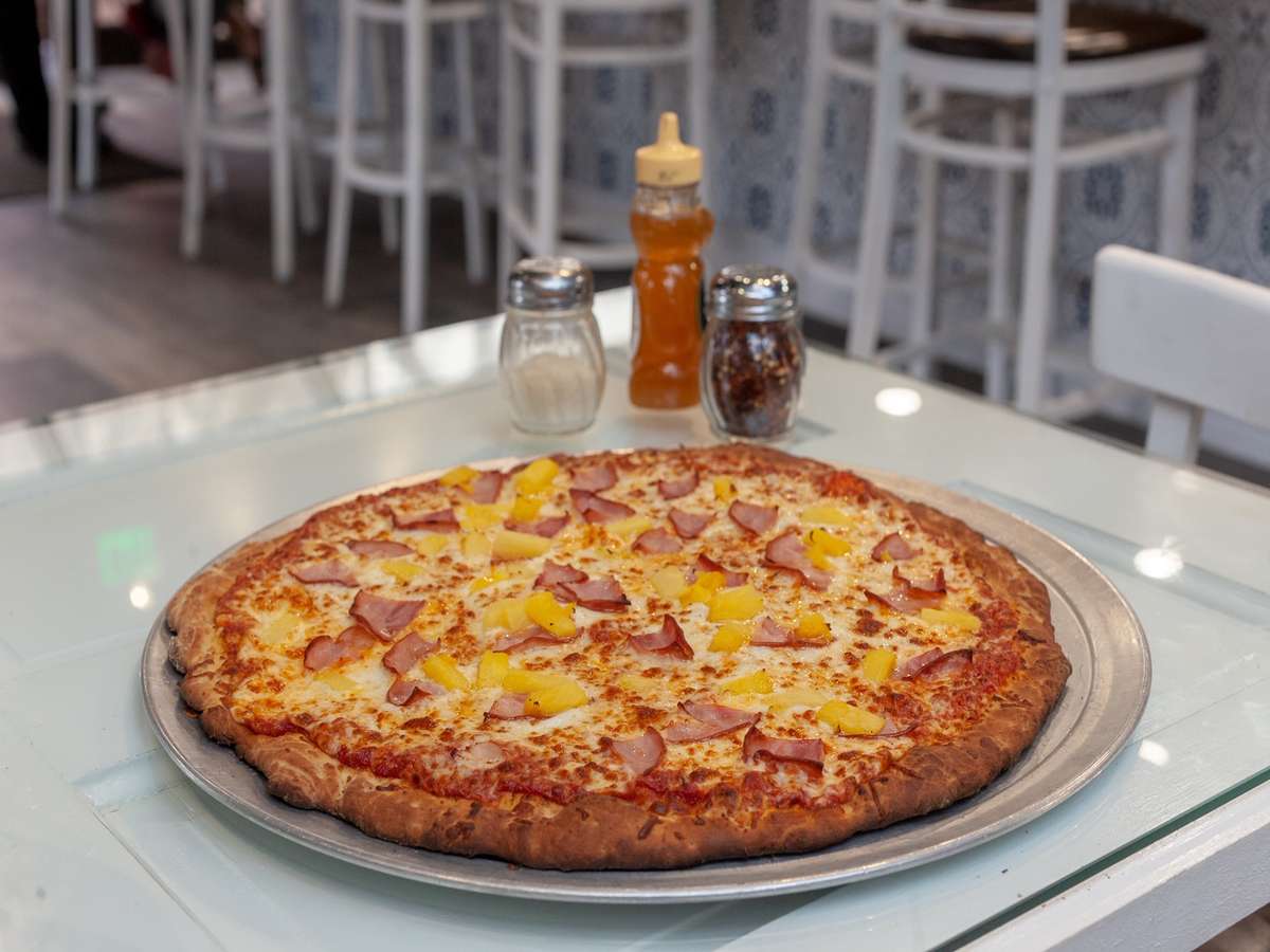 Hawaiian Pizza