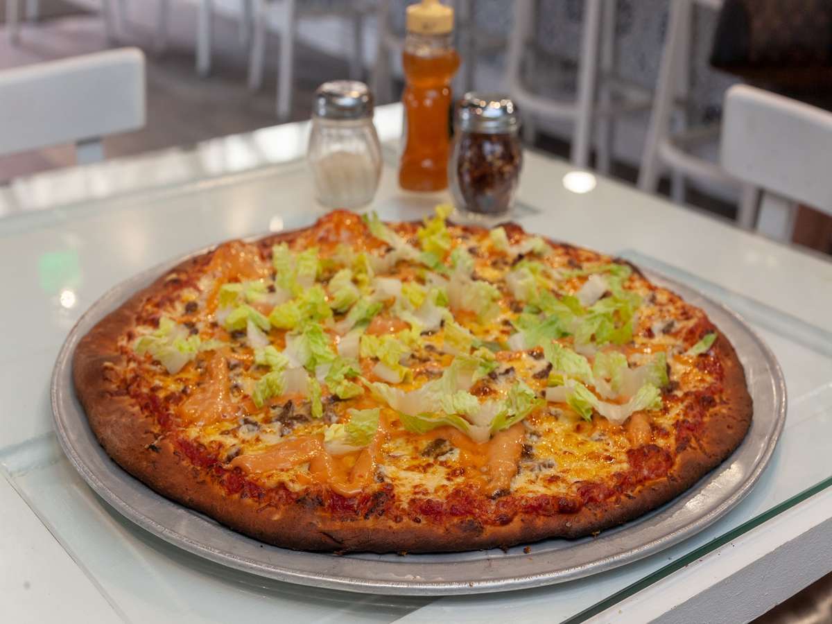 Big Mac Cheeseburger Pizza