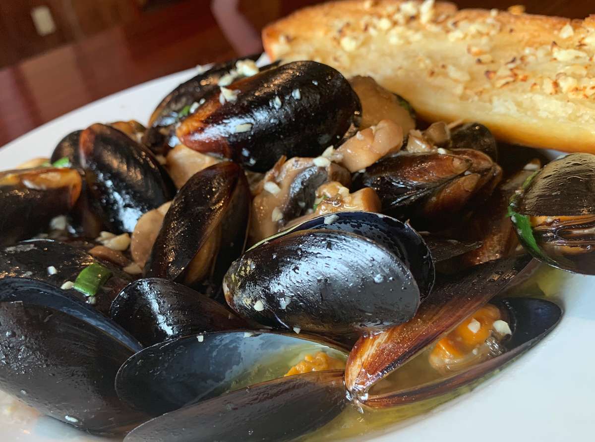 Mussels Scampi Menu Bailey's Surf N Turf Seafood Restaurant in