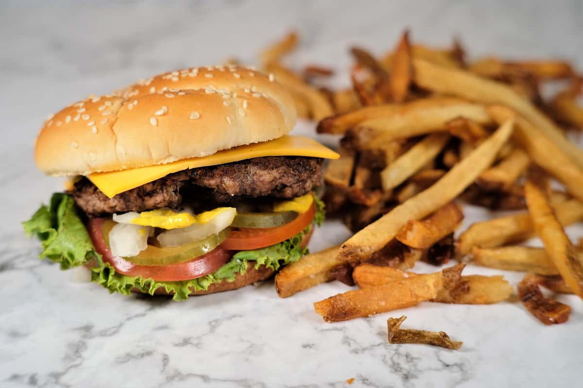 #1 US Angus Cheeseburger*