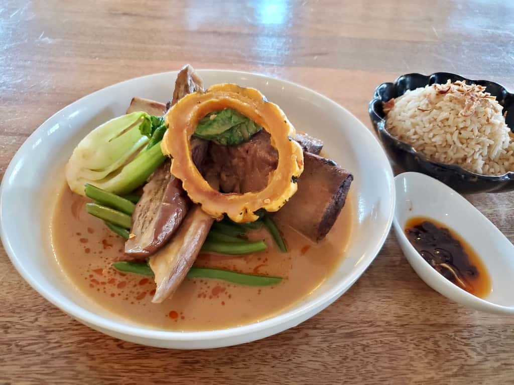 Short Rib Kare Kare