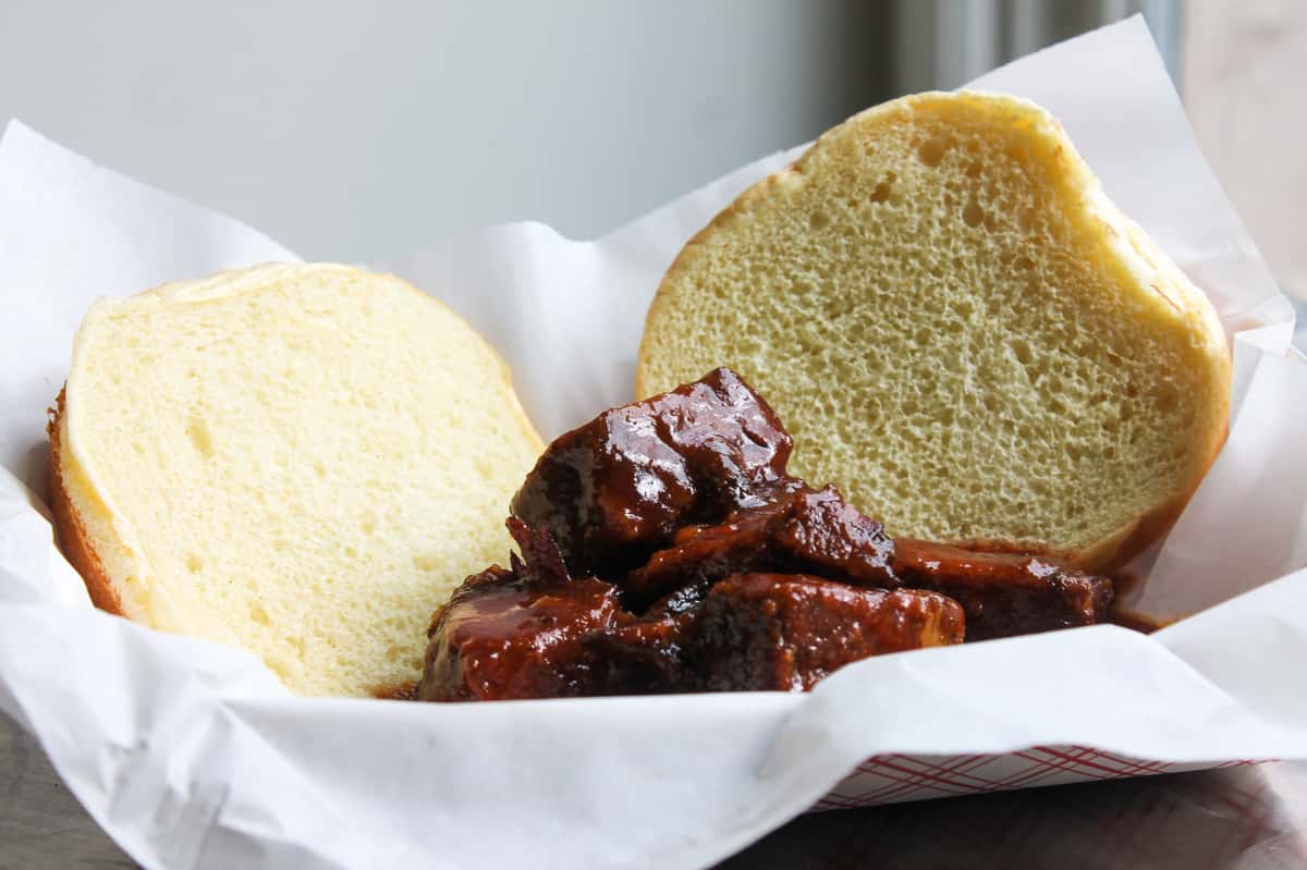burnt ends sandwich
