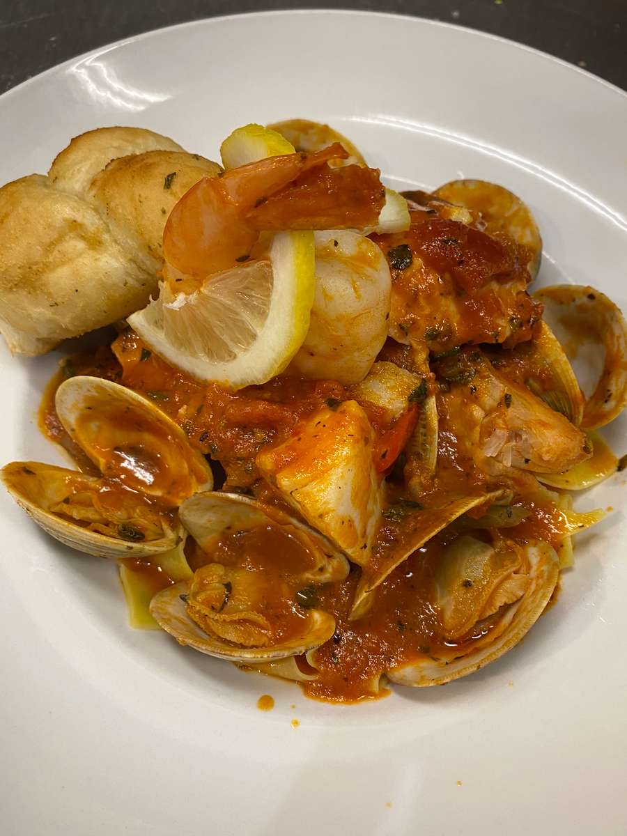 Carlos' Seafood Fra Diavolo