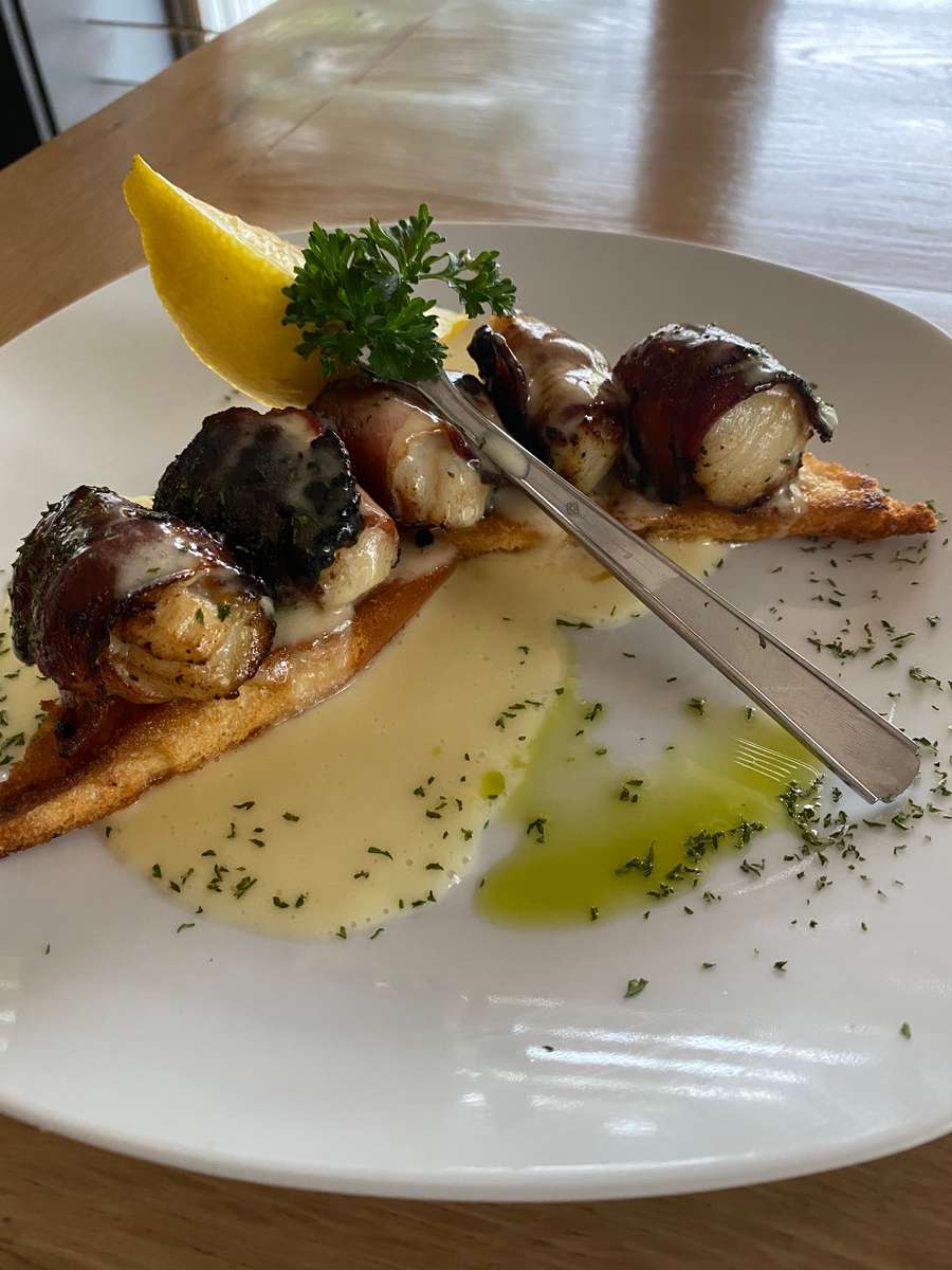 Scallops Wrapped in Bacon