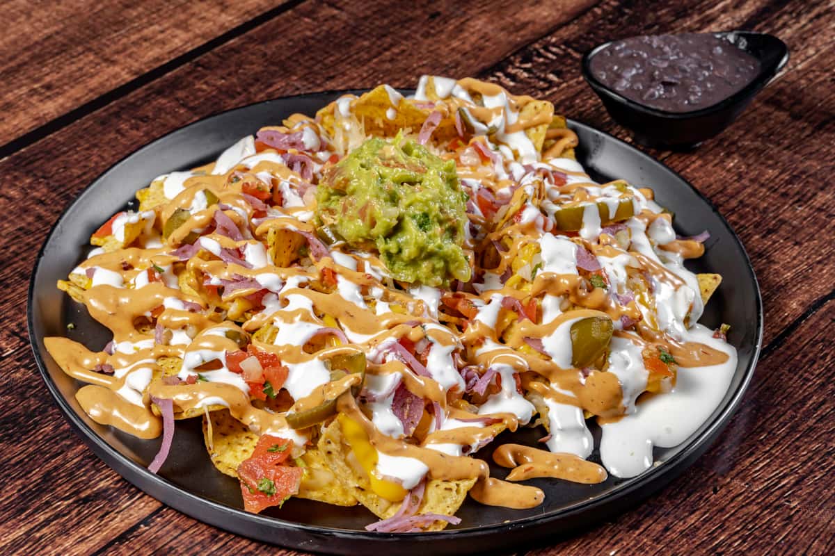 Large Nachos - Sal y Limon Mexican Cuisine