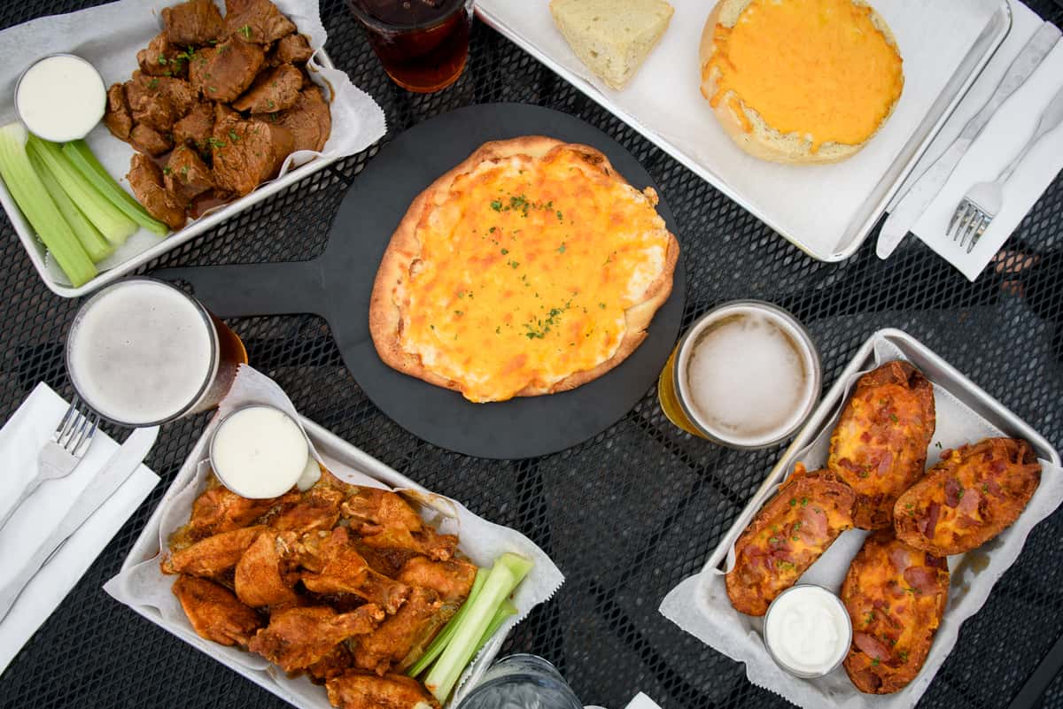 Wings Skins bites and Dip
