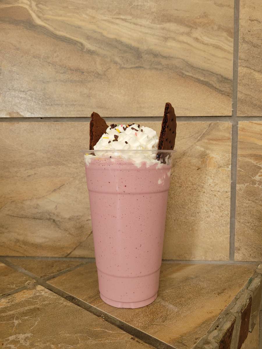 24 Oz Cherry/Banana Fruit Smoothie