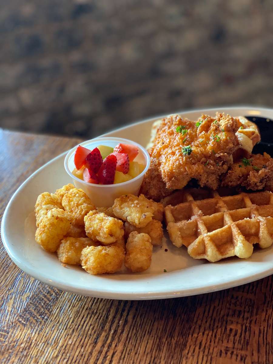 Chicken Waffles Brunch Ra Bistro