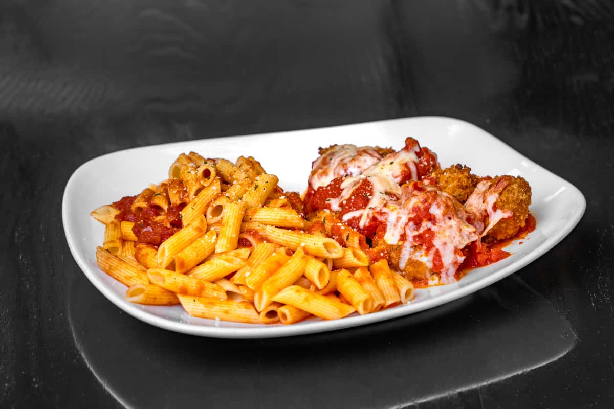 Home - Mama Romanos | Authentic Italian and Pizza Restaurant