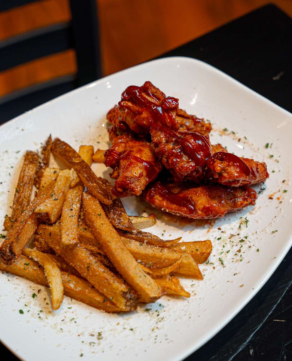 Mama's Wings & Italian Fries - Mama Romanos | Authentic Italian