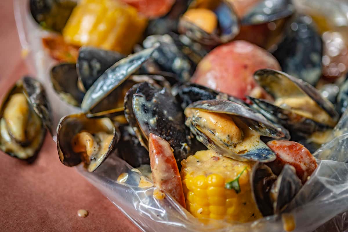 MUSSELS 1 LB Main Mr Crab Boiling Seafood Seafood Restaurant in