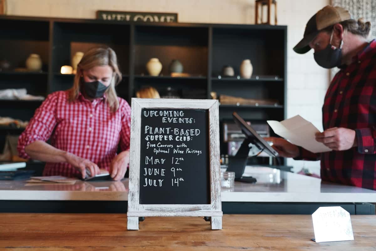 Hiring at Topsoil Restaurant
