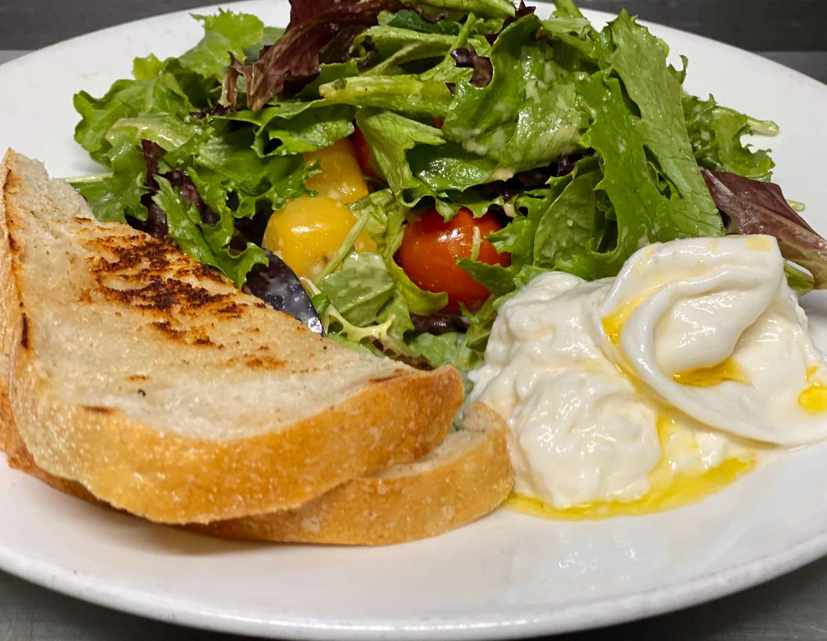Farmer's Market Burrata Salad
