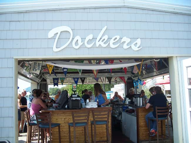 Dockers marina outlet