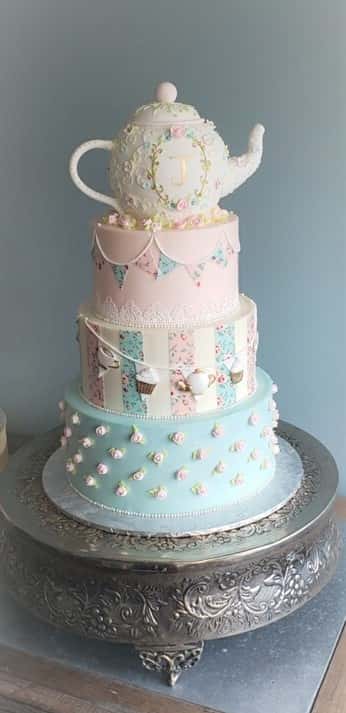 teapot cake