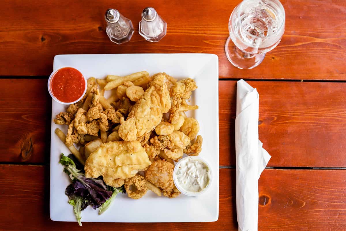 Menus High Tide Restaurant and Bar Seafood Restaurant in Brewer, ME