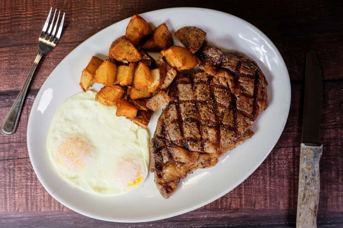 Steak & Eggs Brunch Sixes Tavern Tavern in Cartersville, GA