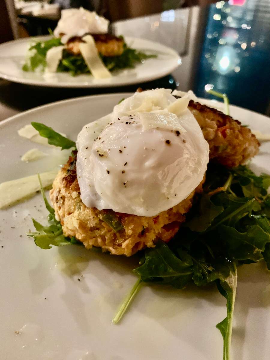 SALMON CAKES WITH POACHED EGGS