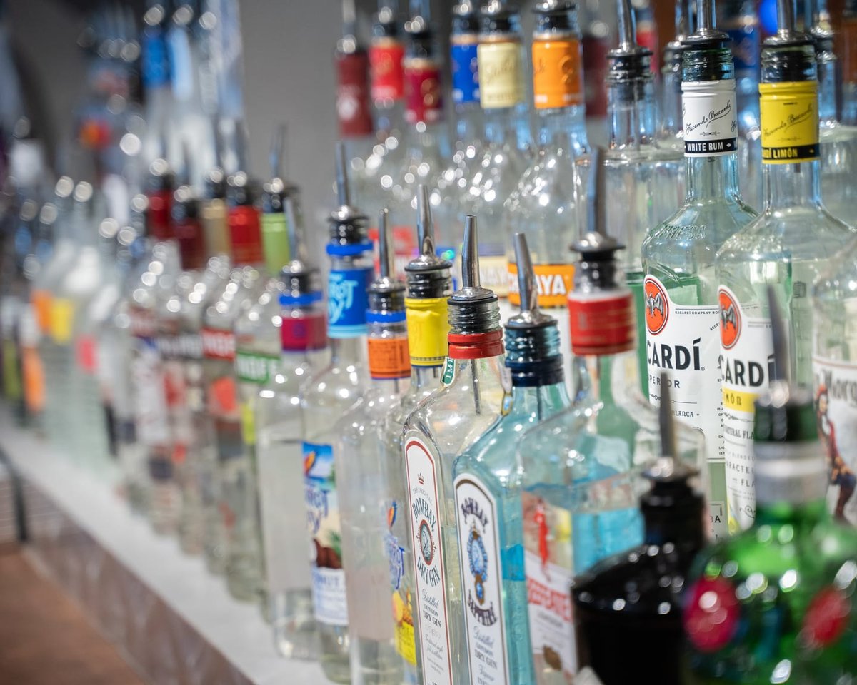 bar