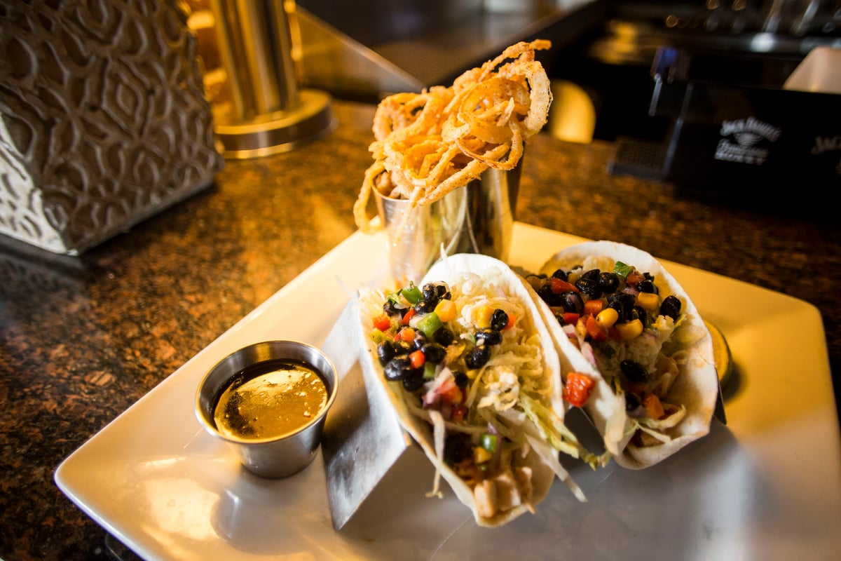 Los Cabos Chicken Tacos Lunch & Dinner Menu Deano's Grill