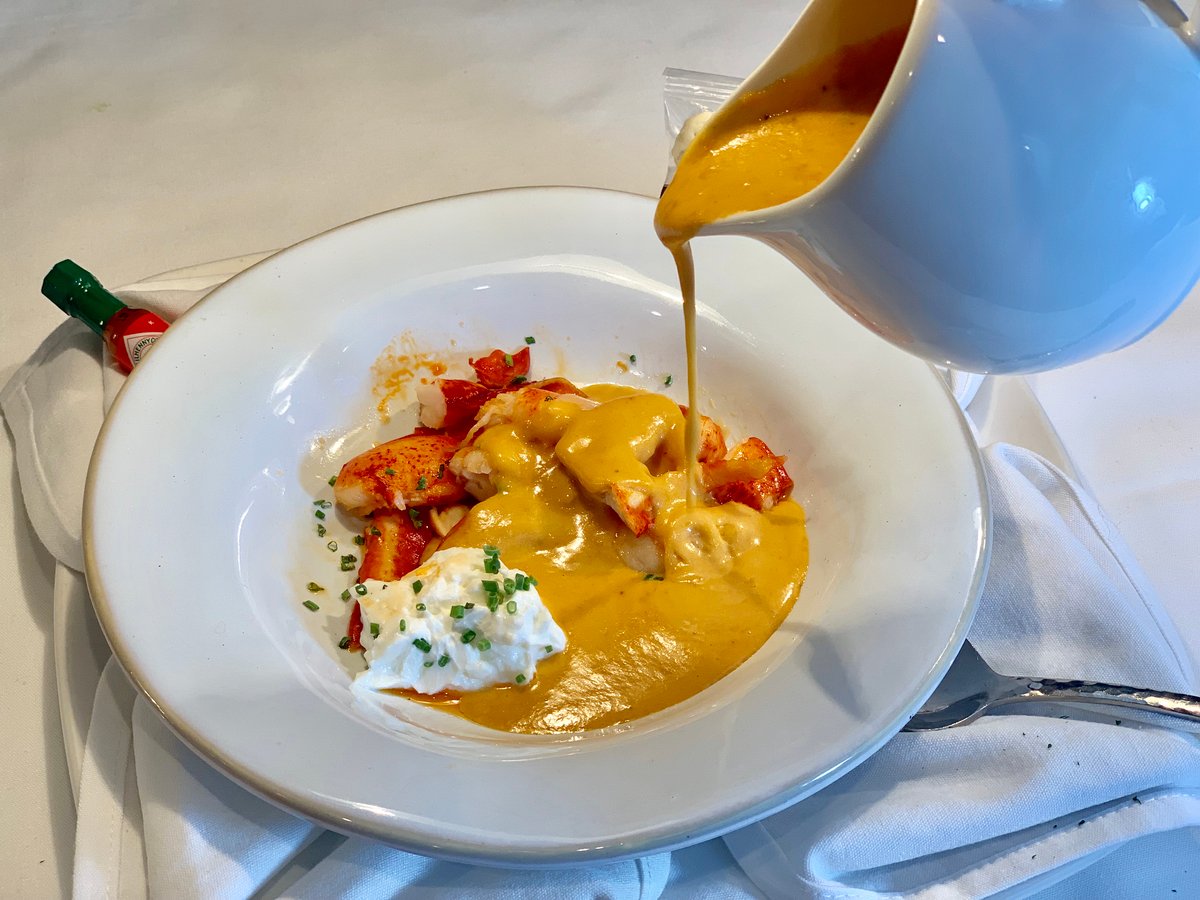 Lobster Bisque Steakhouse Dinner Larsen's Restaurants Steak House