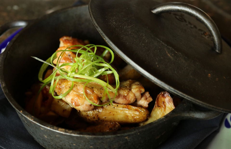 cast iron pot