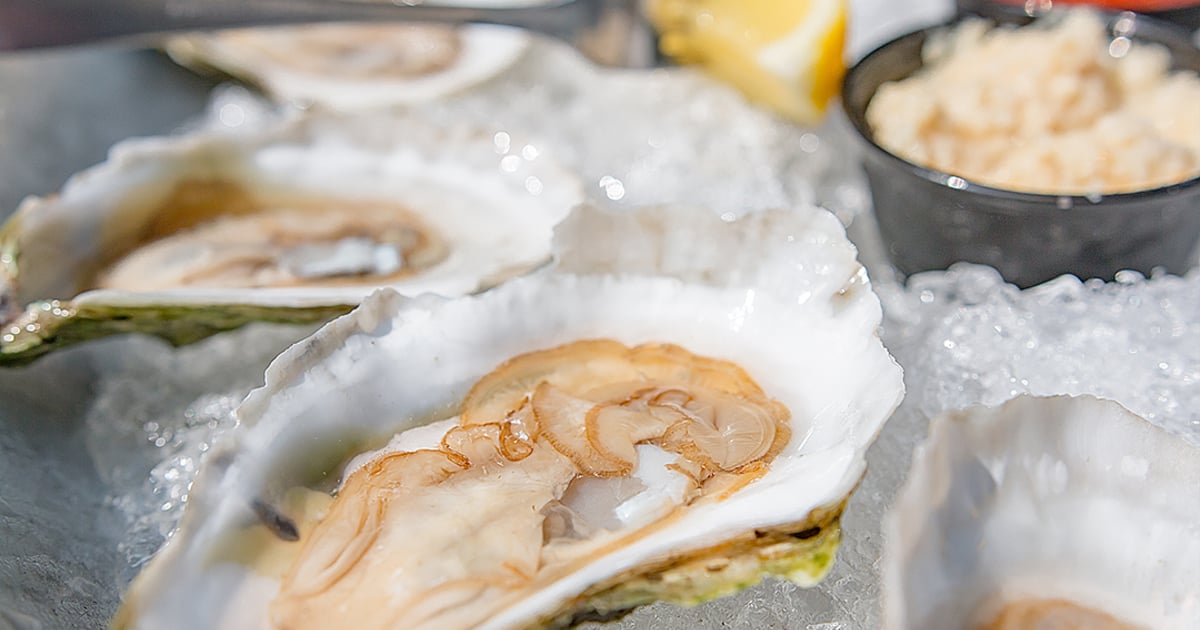 1.50 House Oysters Happy Hour Daily 46pm The Claw House