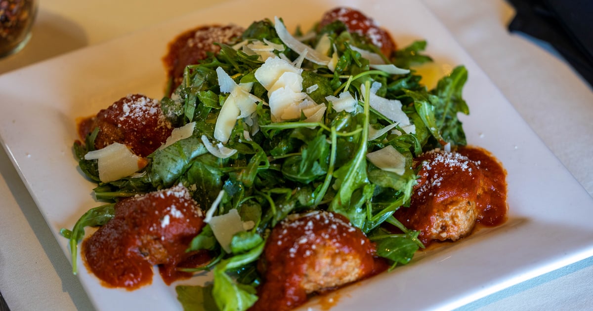 Catering Joey's Pasta House Restaurant in NY