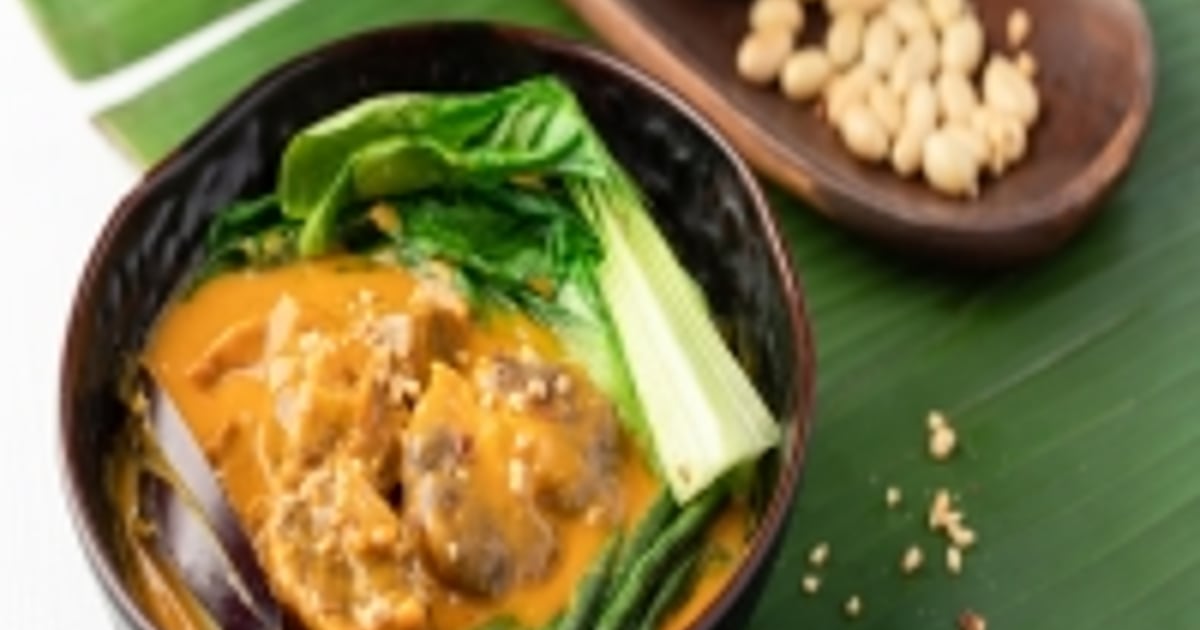 Kare-Kare (Beef Peanut Stew) - Menu - Max's Restaurant | North America ...