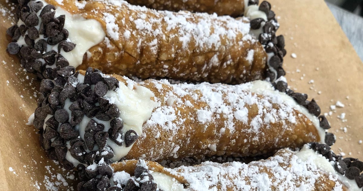 Cannoli Sunday Supper Table Boston Italian Restaurant In Boston MA   7ed79ff5 D90e 423e 9513 Cb62838dda7c