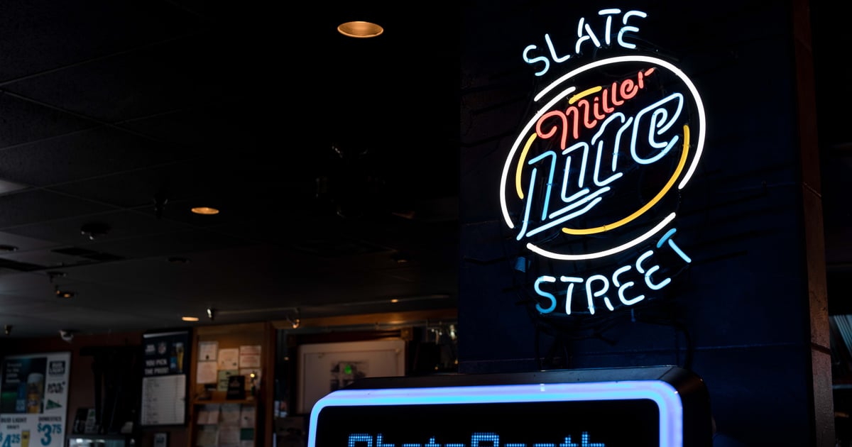 contact-slate-street-billiards-bar-in-rio-rancho-nm