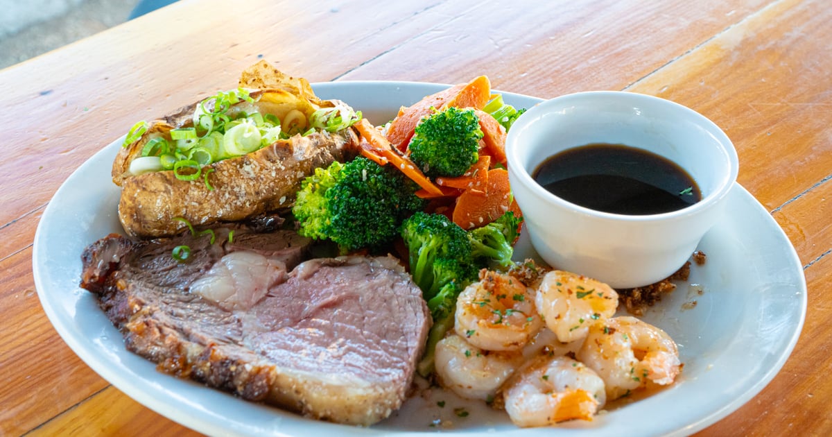 Prime Rib (Dukes Signature) - DUKE'S BAR & GRILL - Restaurant in ...