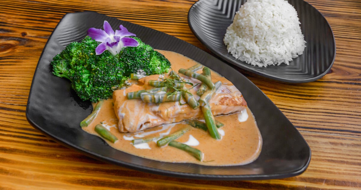 Gallery Lemongrass by Sip Saam Thai