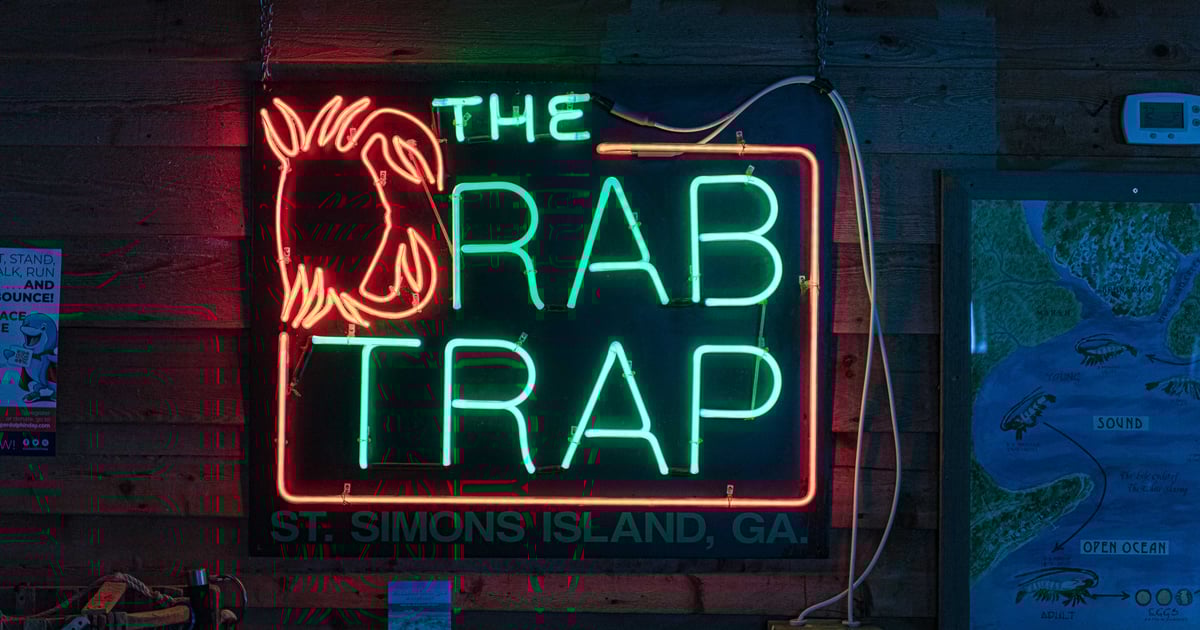 About The Crab Trap Seafood Restaurant in St. Simons Island, GA