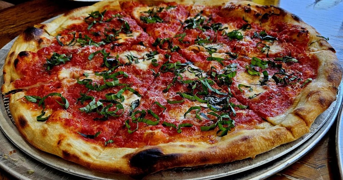 https://www.neighborspizzabar.com/ social preview image