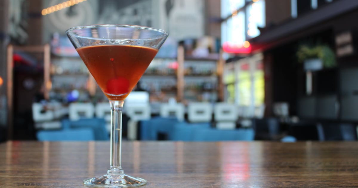 Manhattan Cocktails Uptown Lounge Bar in Yelm, WA