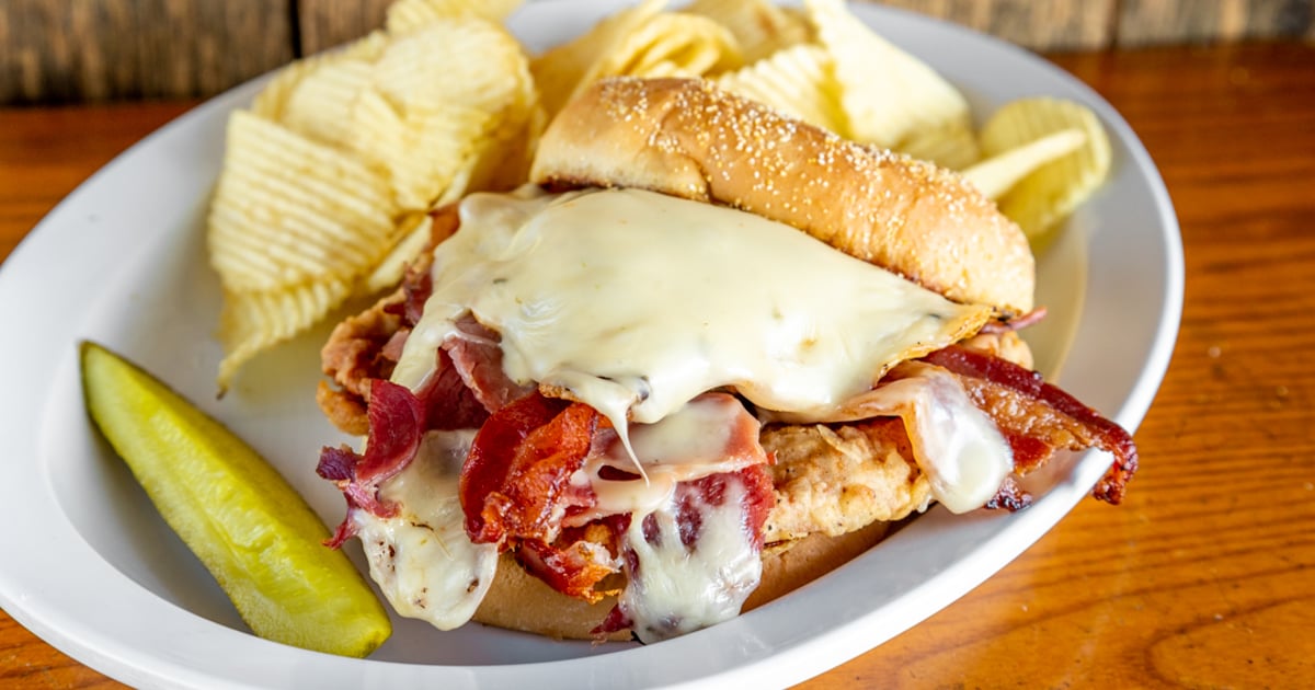 Funny Farm - Winchell's Restaurant and Bar - Family Style Restaurant in