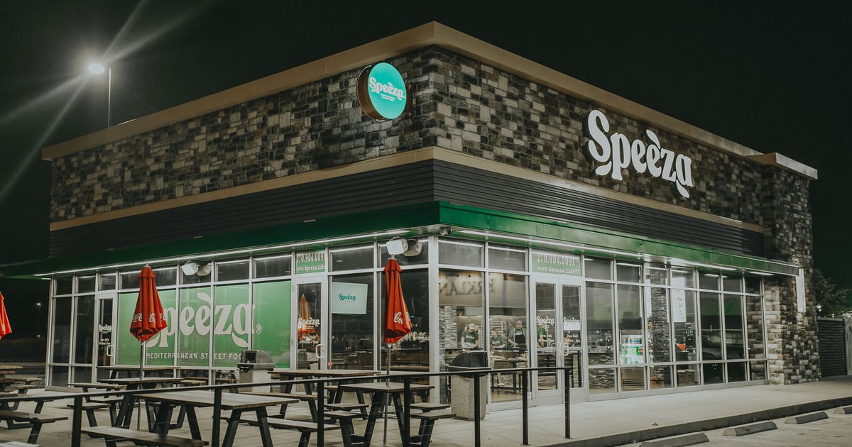 Speeza Restaurant in Bowling Green, KY