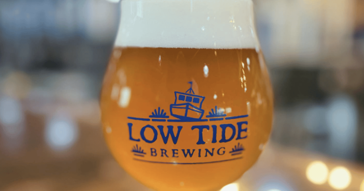 パシフィコ　BEER パブミラー Aloha Beaches Pineapple Wheat Ale 5.5 ABV - Voodoo Brewing Co