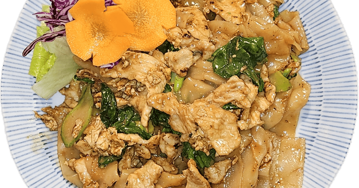 Pad See Ew - Zoob Zib Thai Authentic Noodle Bar - Thai Restaurant